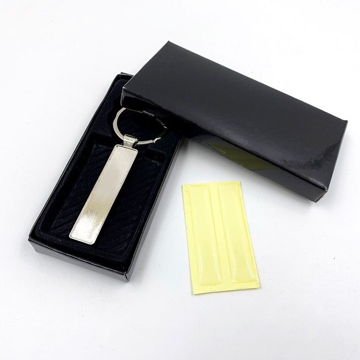 Breloc metalic AUTO negru