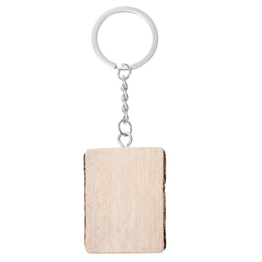 Breloc din bucată de lemn brută